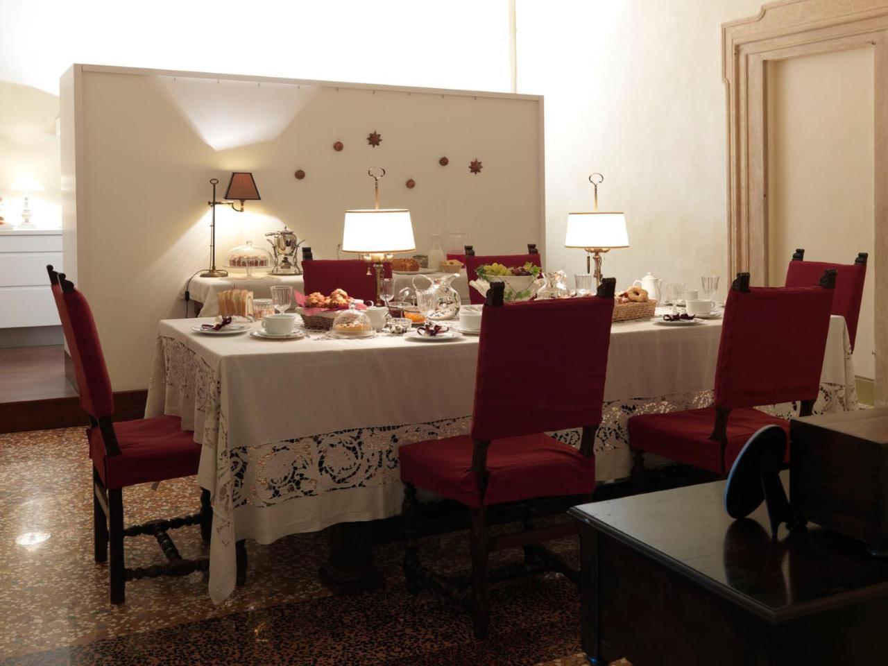 Antica Casa Zucchini B&B Bologna Exterior photo
