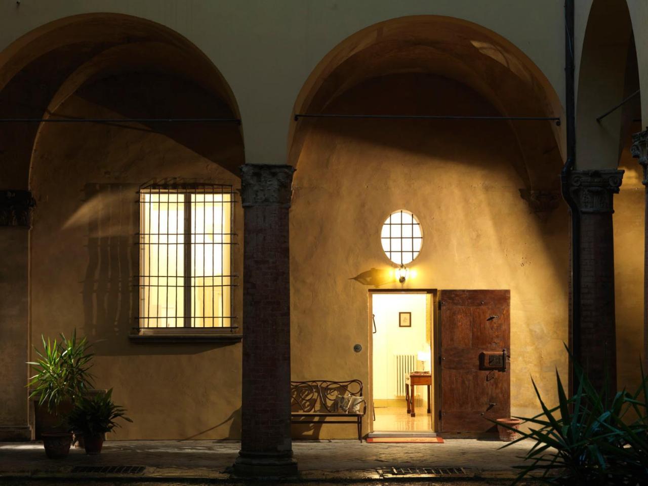 Antica Casa Zucchini B&B Bologna Exterior photo